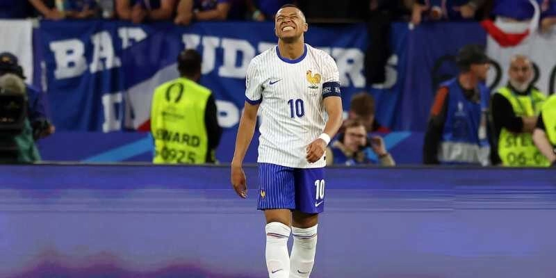 Góc nhìn về tương lai khi Mbappe lập kỷ lục tại Champions League